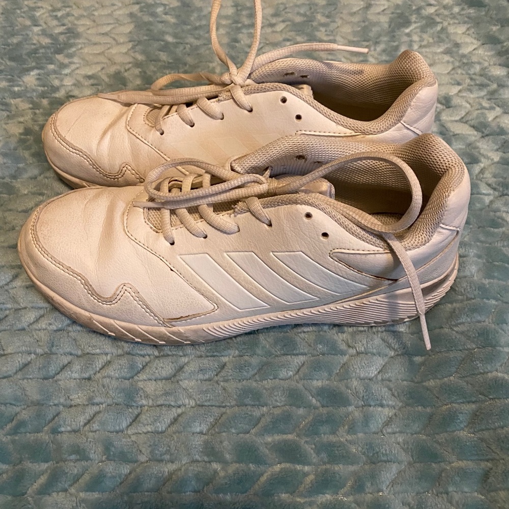 Adidas - Picture 2 of 6